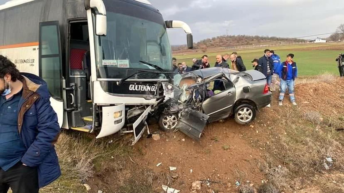 Son Dakika | Eskişehir\'de trafik kazası, 2 ölü (1)