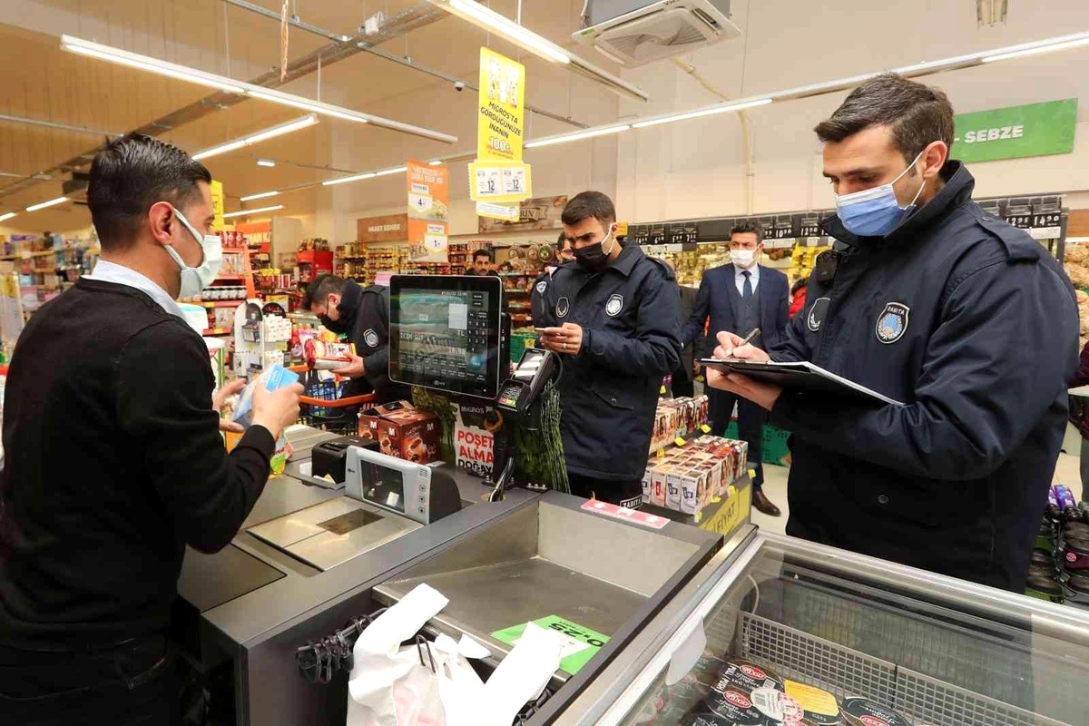 İpekyolu Belediyesi ekiplerinden \'fahiş fiyat\' denetimi