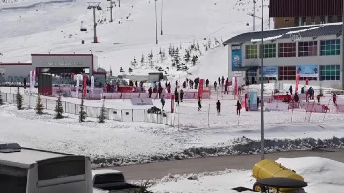 Kar Voleybolu Türkiye Şampiyonası, Yıldız Dağı\'nda devam ediyor