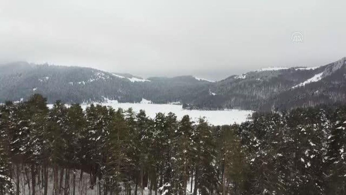 Karla kaplı Abant ve yaylaları havadan görüntülendi