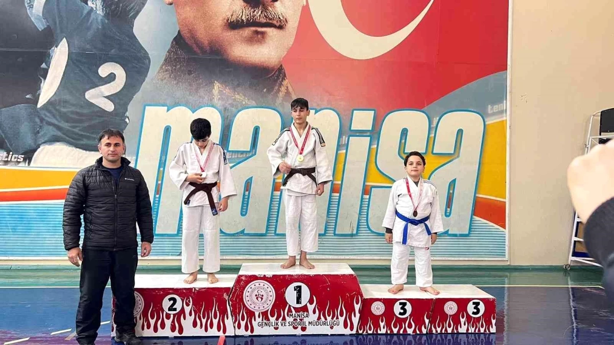 Manisa\'da Anadolu Yıldızlar Ligi Judo İl Seçmeleri yapıldı