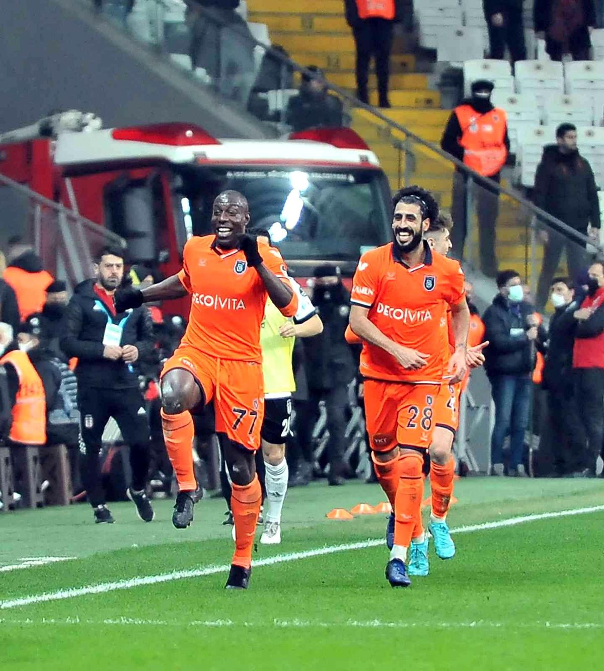 Okaka 10. golünü Beşiktaş\'a attı