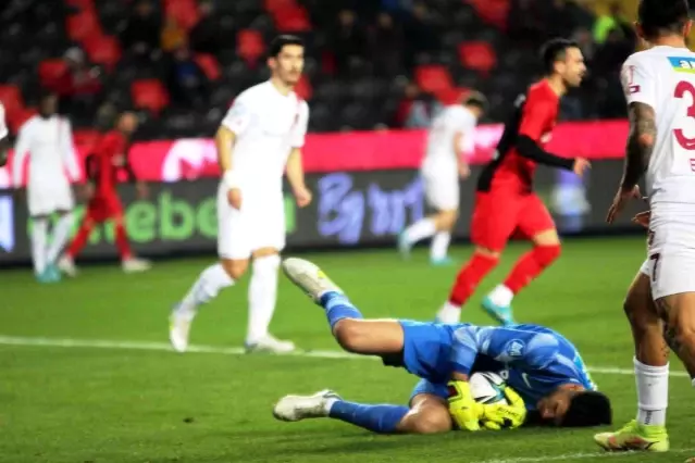 Spor Toto Süper Lig: Gaziantep FK: 1 Hatayspor: 2 (İlk Yarı)