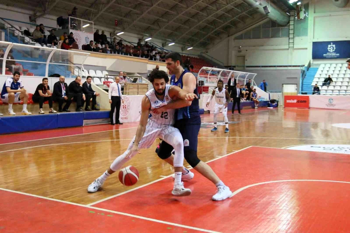 Türkiye Basketbol Ligi: Kocaeli BŞB Kağıtspor: 73 HDI Sigorta Antalya Güneşi: 63