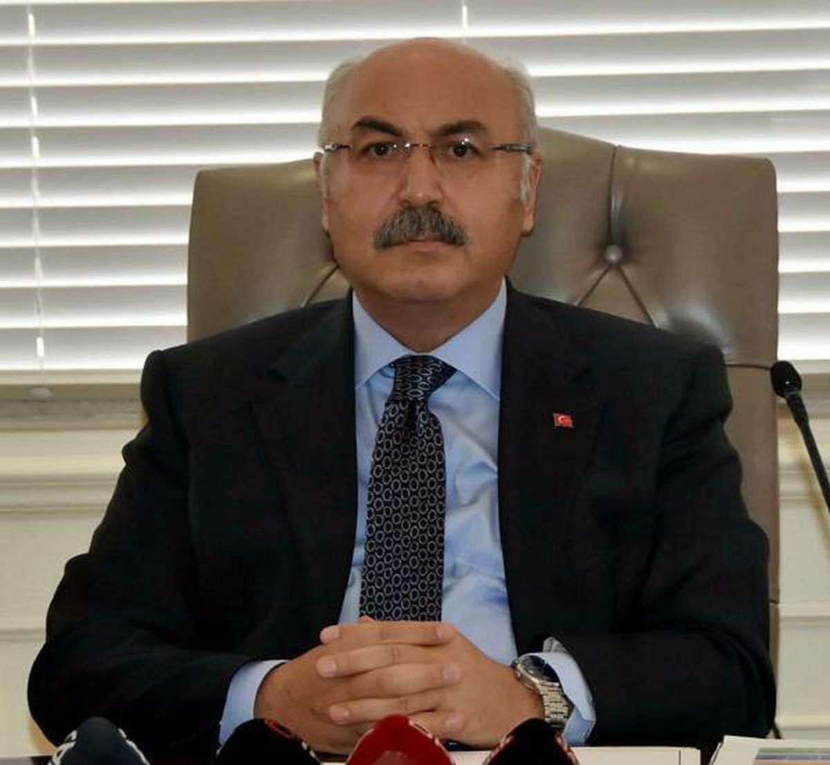 Son dakika! Vali Köşger: İzmir\'de vaka sayıları da ölüm oranları da düşüyor