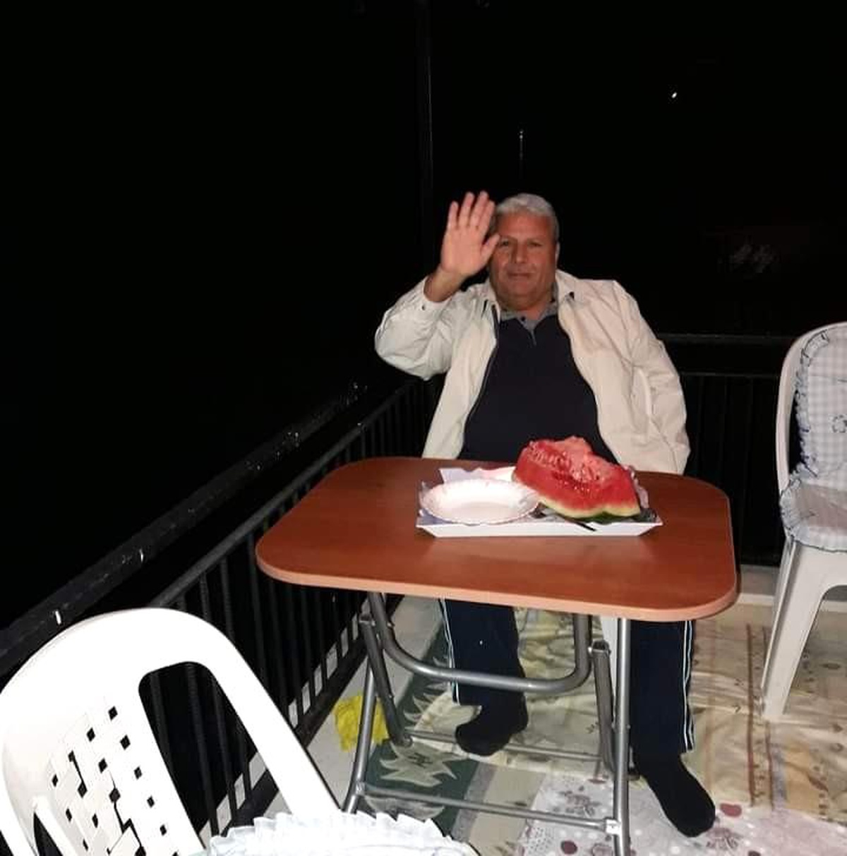 Yaşlı adam sahibi olduğu apartta ölü bulundu