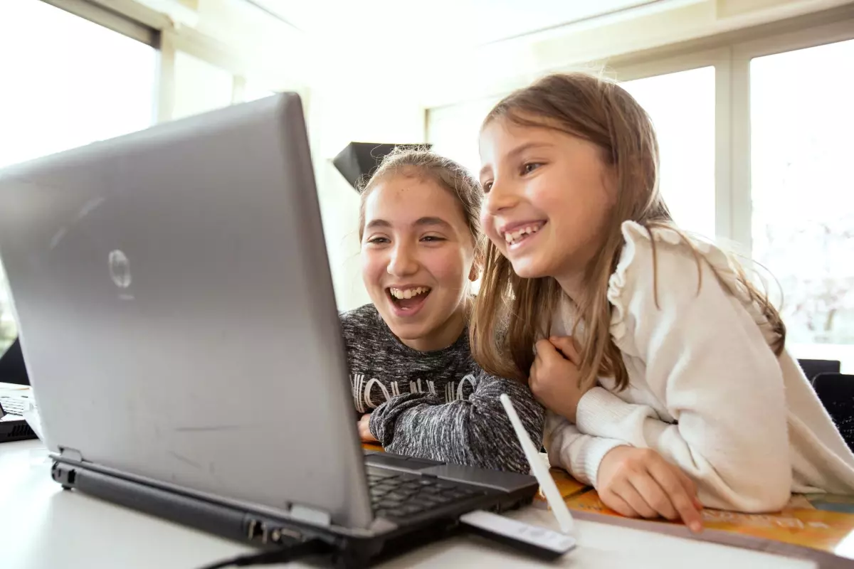 8 Mart Dünya Kadınlar Günü: KızCode ile genç kadınlar kod yazmayı öğreniyor