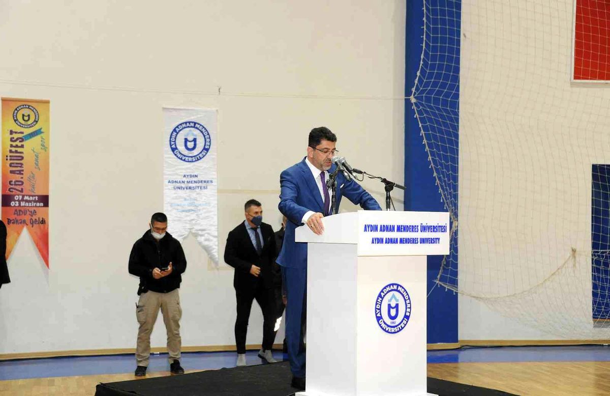 ADÜFEST coşku ile başladı
