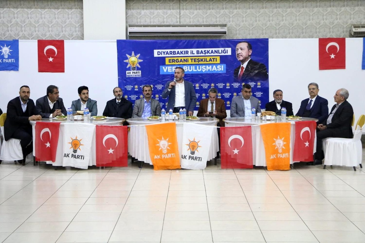 AK Parti Diyarbakır Teşkilatı, partililerle bir araya gelmeye devam ediyor