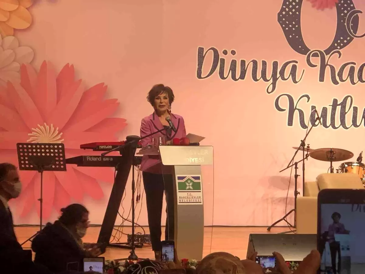 Bahçelievler'de 8 Mart Kadınlar Günü'ne özel program düzenlendi