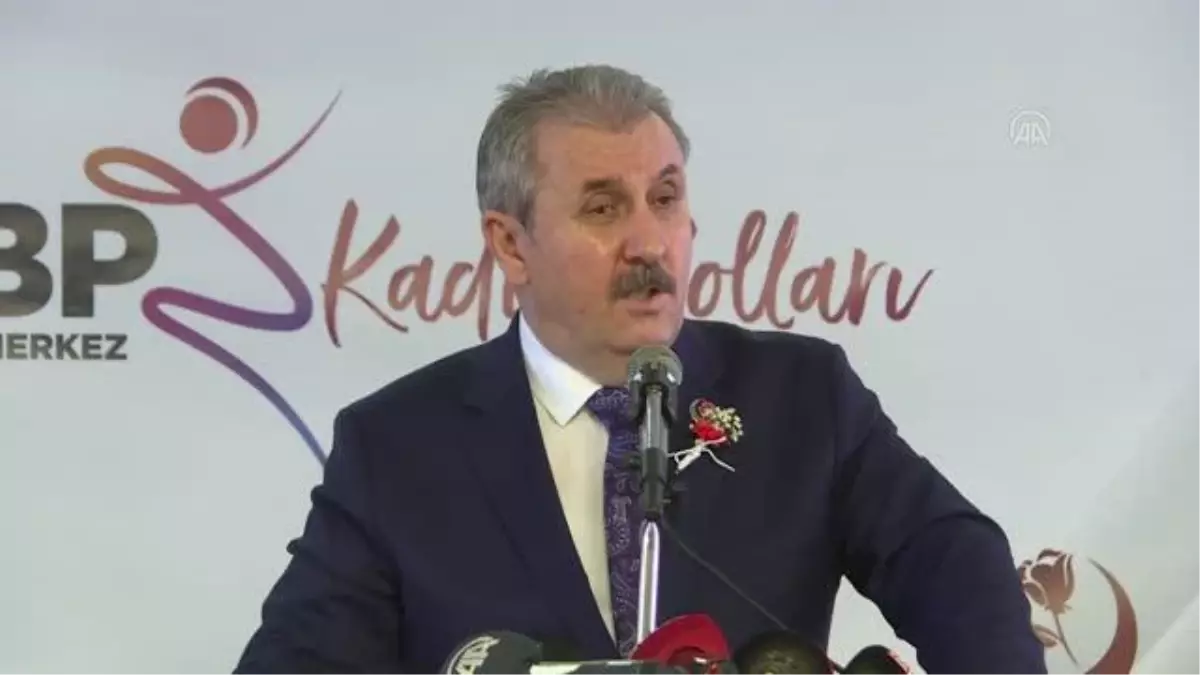 BBP Genel Başkanı Destici, partisinin Kadın Kolları programında konuştu (2)