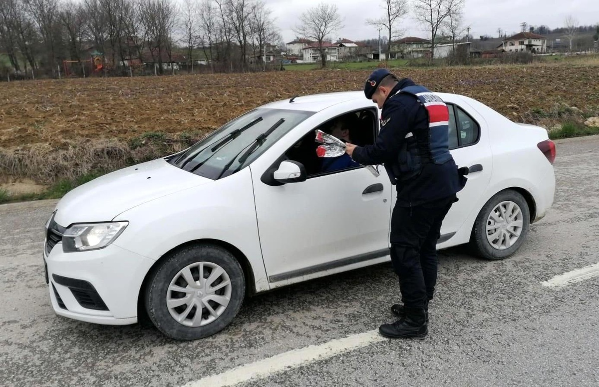 Bu kez Dünya Kadınlar Günü\'nü kutlamak için durdurdular