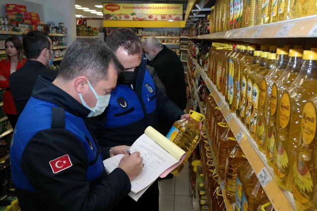 Bursa'da zabıtadan 'yağ' denetimi