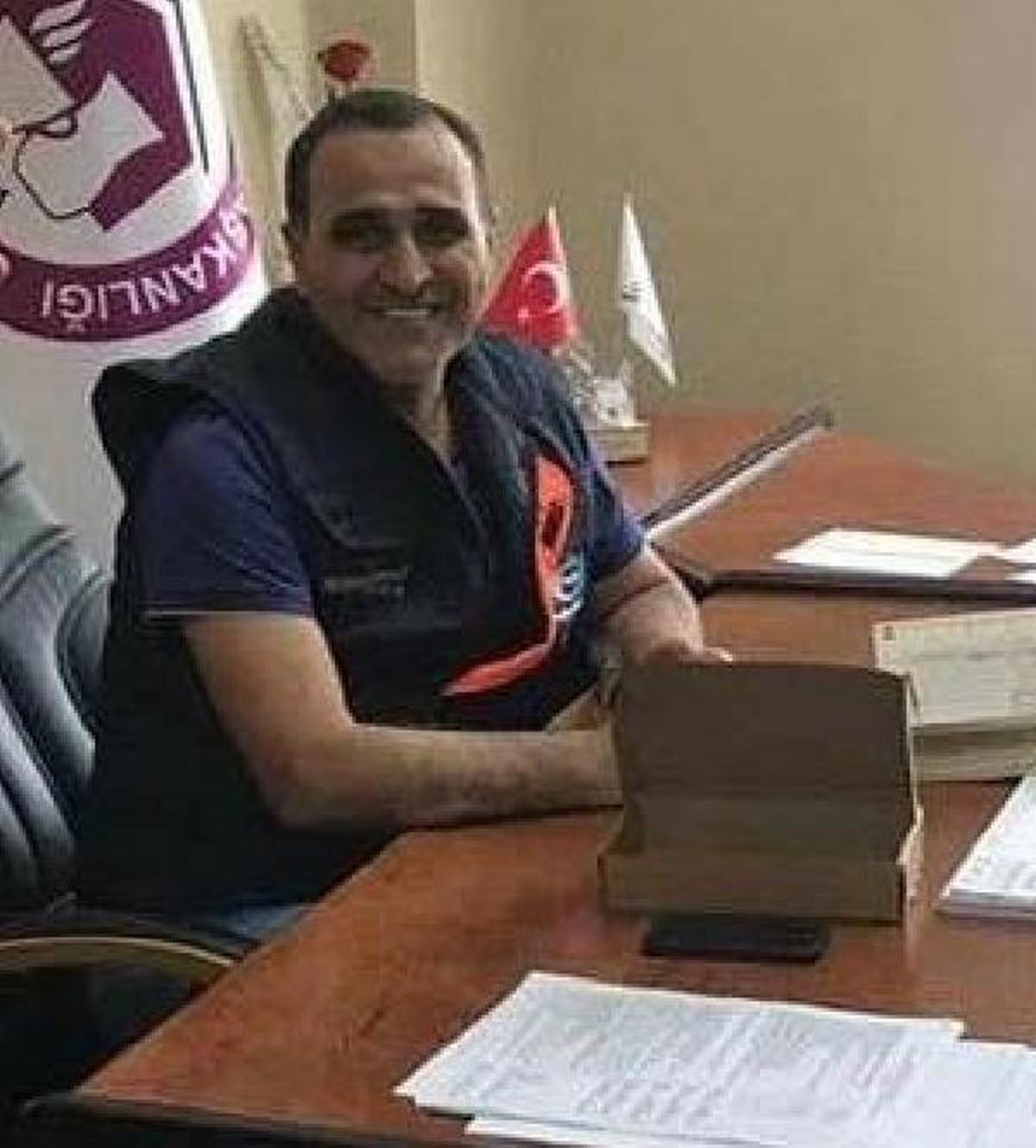 Çayın eksik koyulduğu iddiasıyla baba ve oğlu bıçaklandı