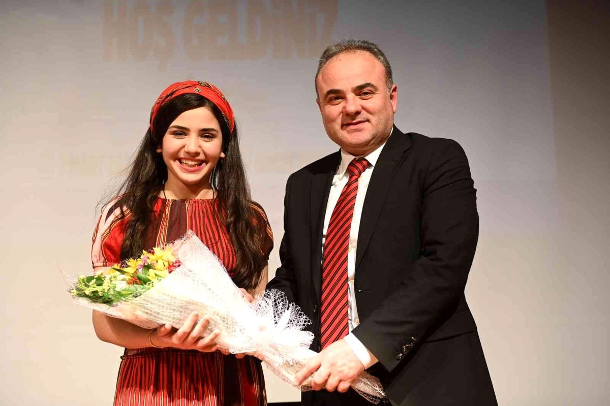 Çorum Belediyesi\'nden şiir dinletisi