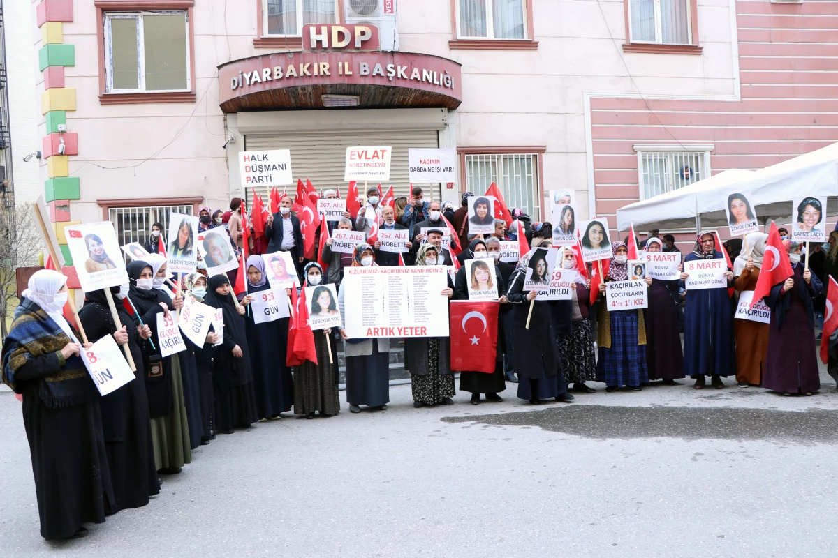 Diyarbakır annelerinden 8 Mart Dünya Kadınlar Günü\'ne ilişkin açıklama yaptı