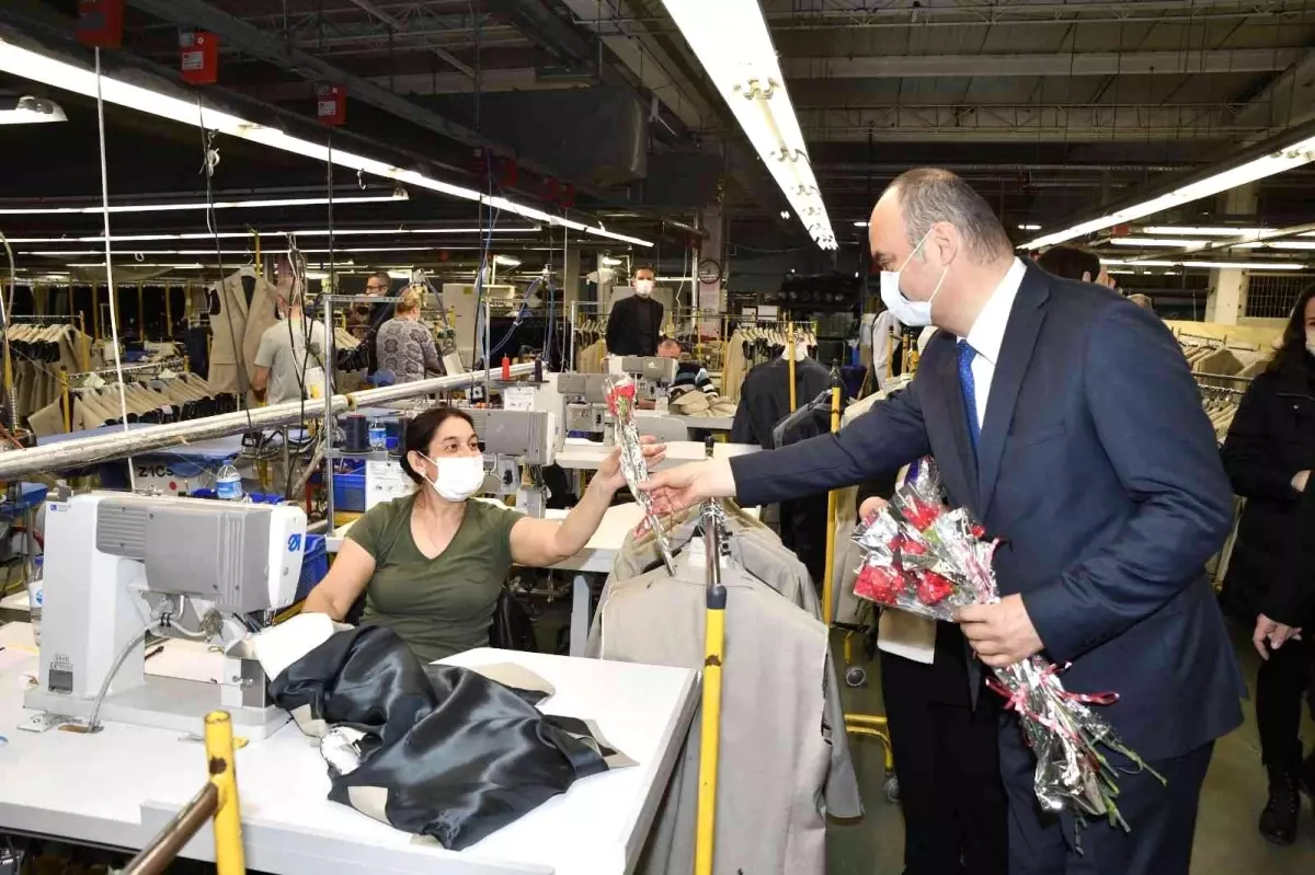 Edirne Valisi Ekrem Canalp ve eşi Dr. Ayten Canalp kadın tekstil işçilerini ziyaret etti