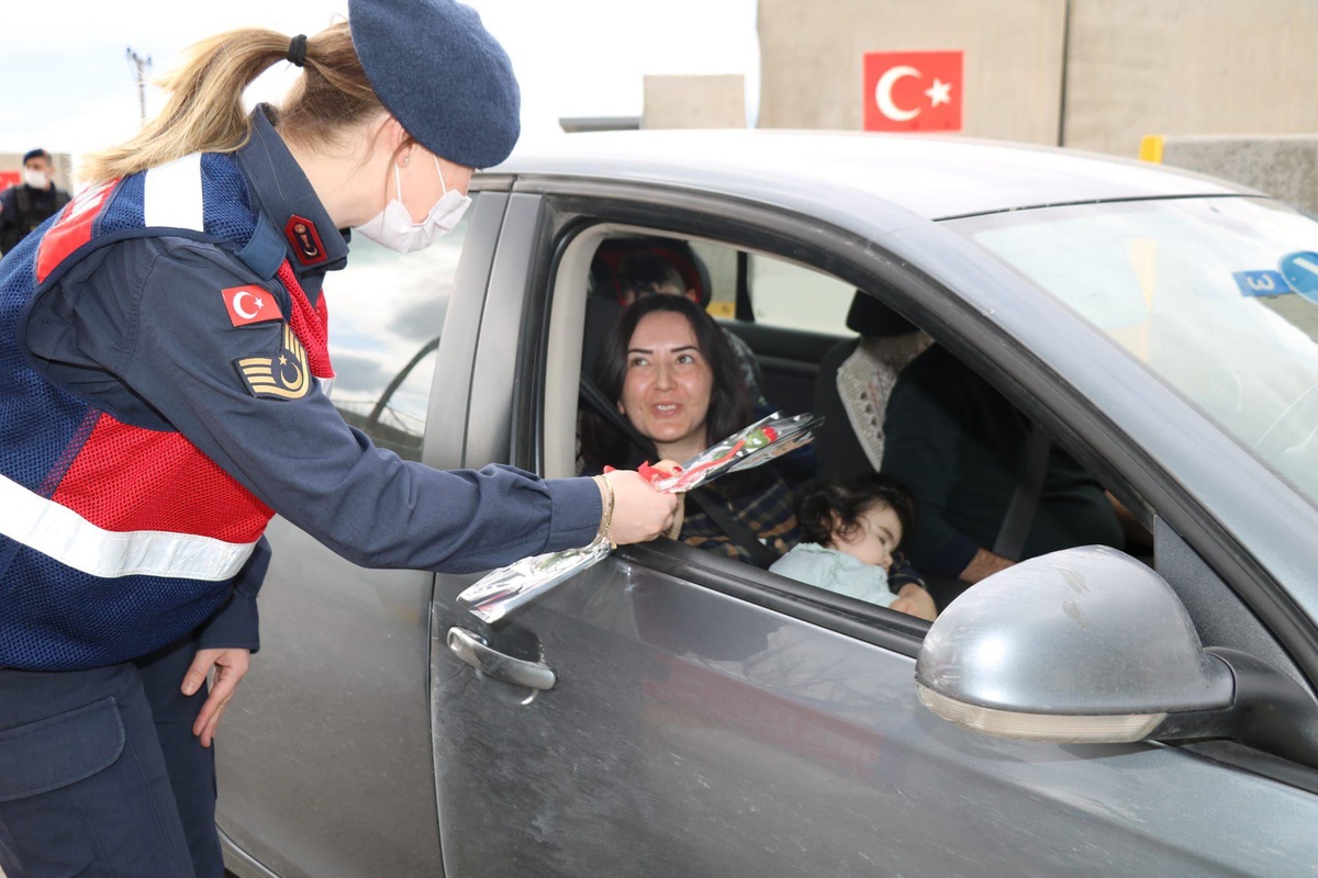 Elazığ\'da jandarmadan 8 Mart Dünya Kadınlar Günü etkinliği