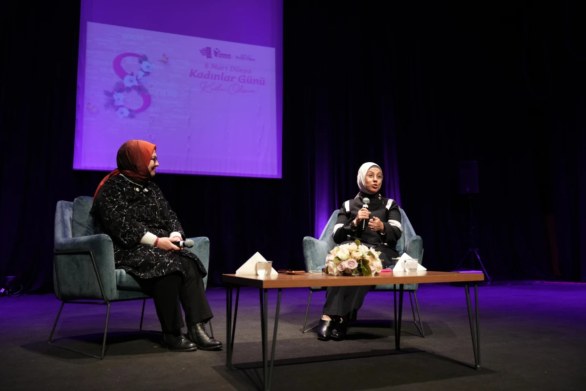 Gazeteci-yazar Şule Yüksel Şenler, "Hayata Yön Veren Kadınlar" programında anıldı