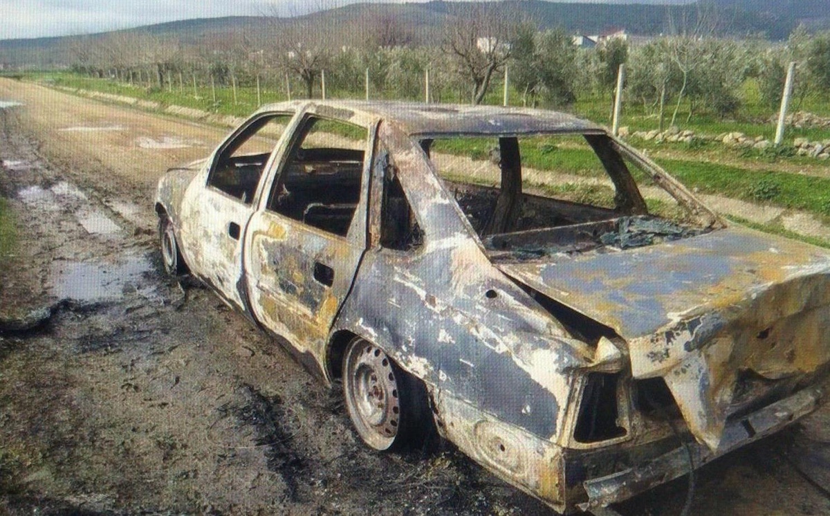 Hatay\'da çaldıkları otomobili yakan 2 zanlı tutuklandı