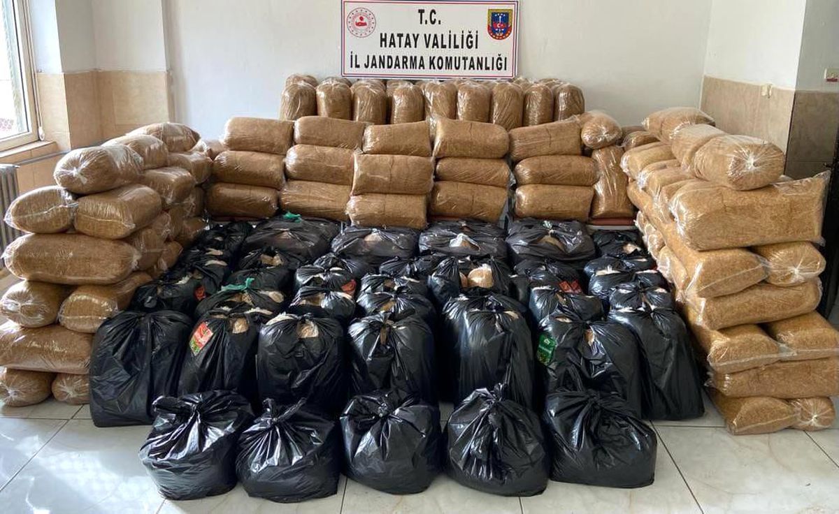 Hatay\'da piyasa değeri 241 bin 650 TL olan kaçak tütün ele geçirildi