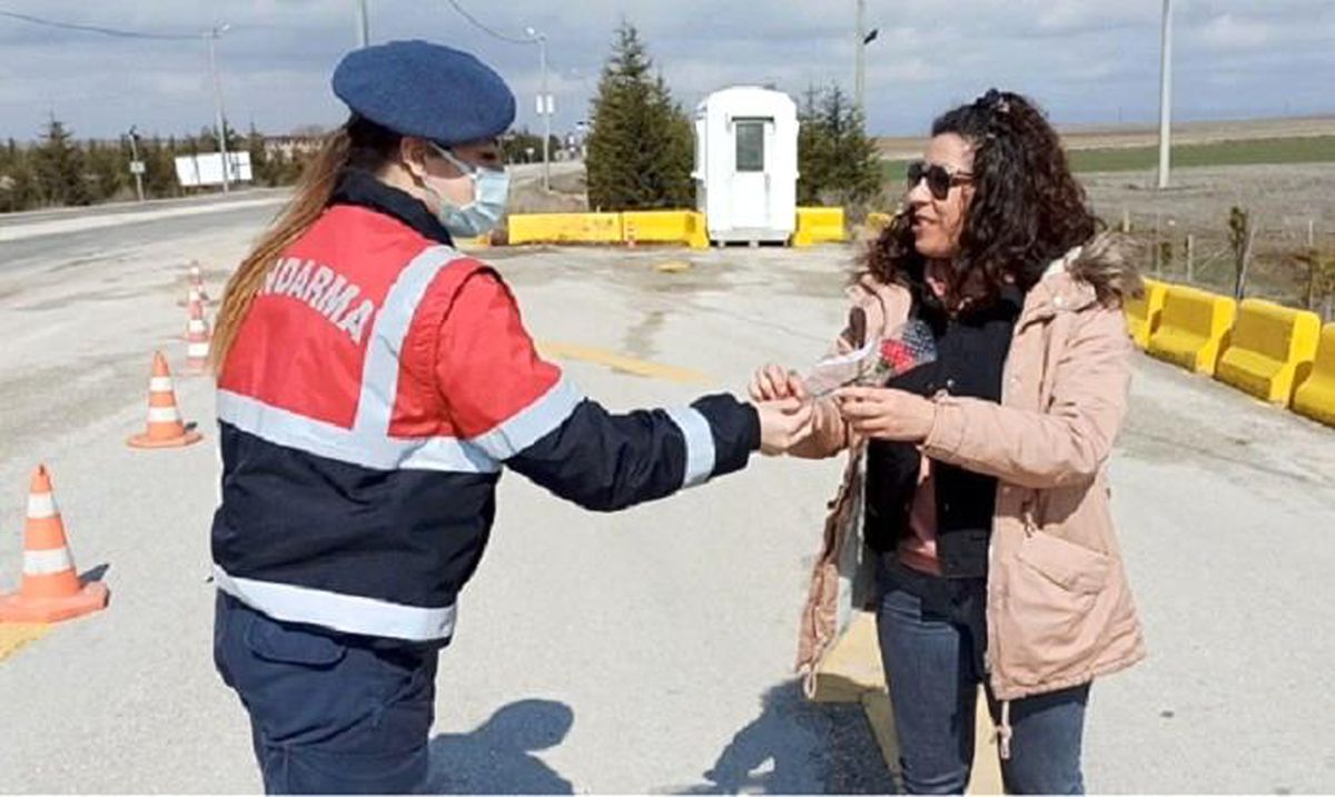 Jandarma ekiplerinden \'Kadınlar Günü\' mesaisi
