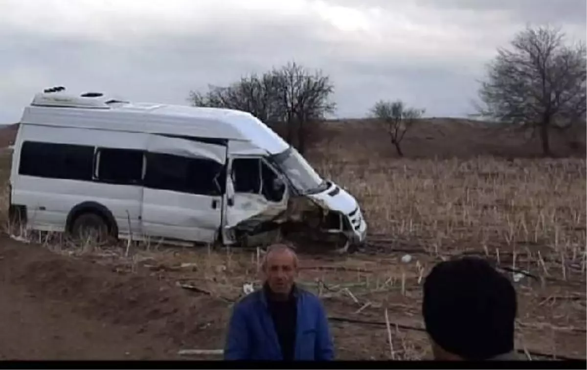 Kayseri'de işçilerin minibüsü devrildi: 7 yaralı