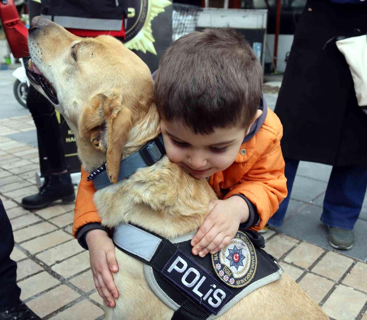 Kayseri Emniyeti kadınları unutmadı