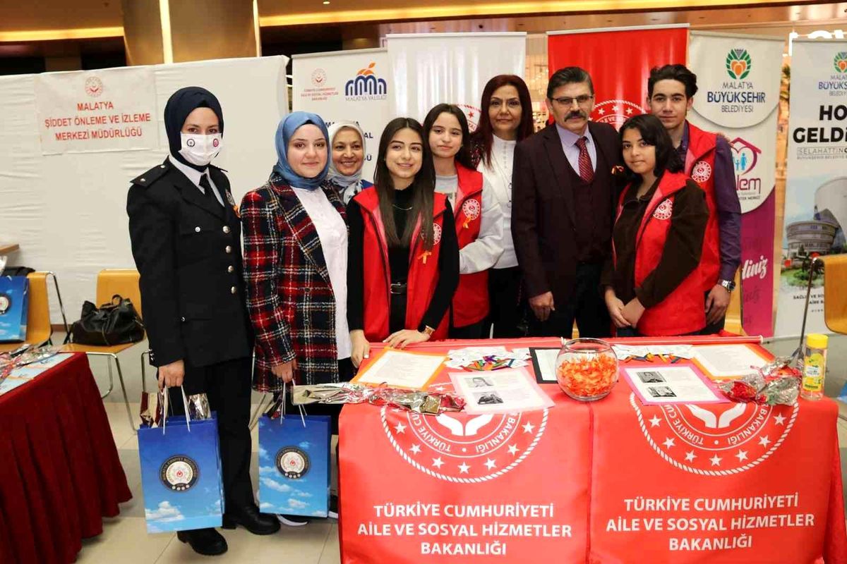 Malatya Emniyetinden kadınlar günü etkinlikleri