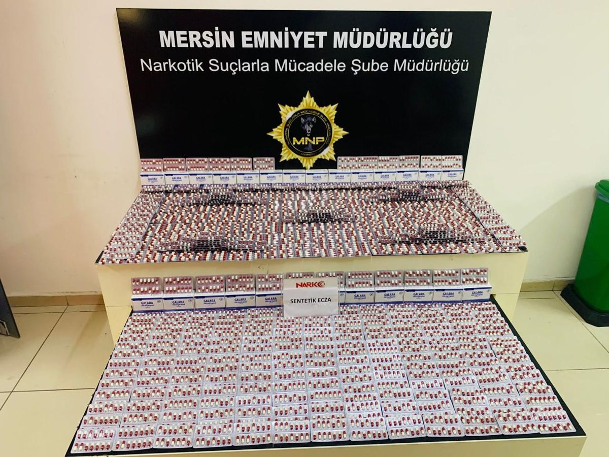 Son dakika haberi | Mersin\'de uyuşturucu operasyonunda yakalanan 2 zanlı tutuklandı