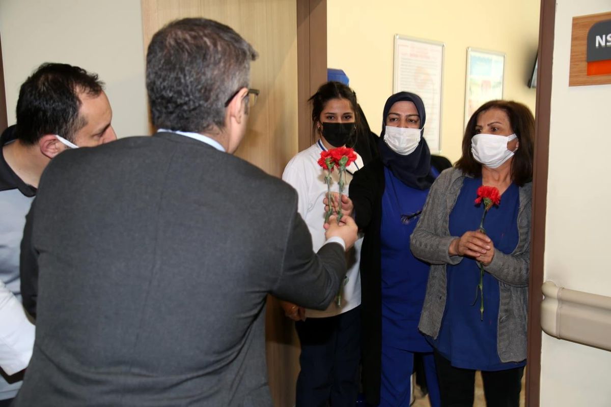 Son dakika haber... Şehir Hastanesinde 8 Mart Dünya Kadınlar Günü kutlaması