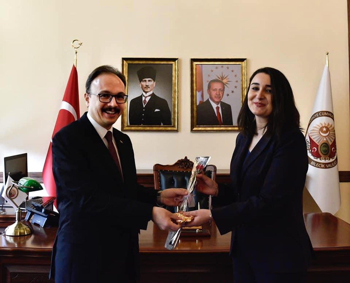 Vali Kızılkaya, kadın personelle bir araya geldi