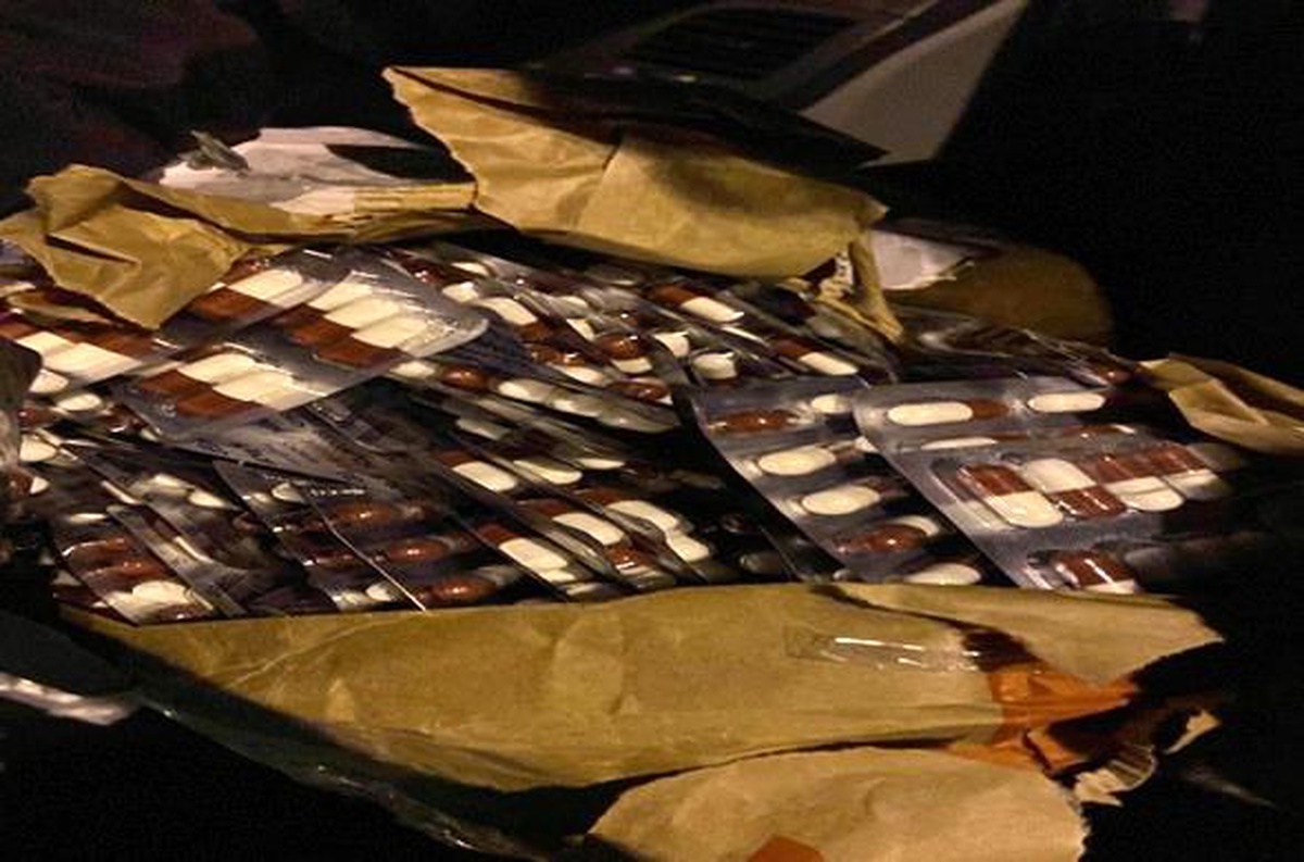 Yalova\'da pusete uyuşturucu gizleyen 2 şüpheli tutuklandı