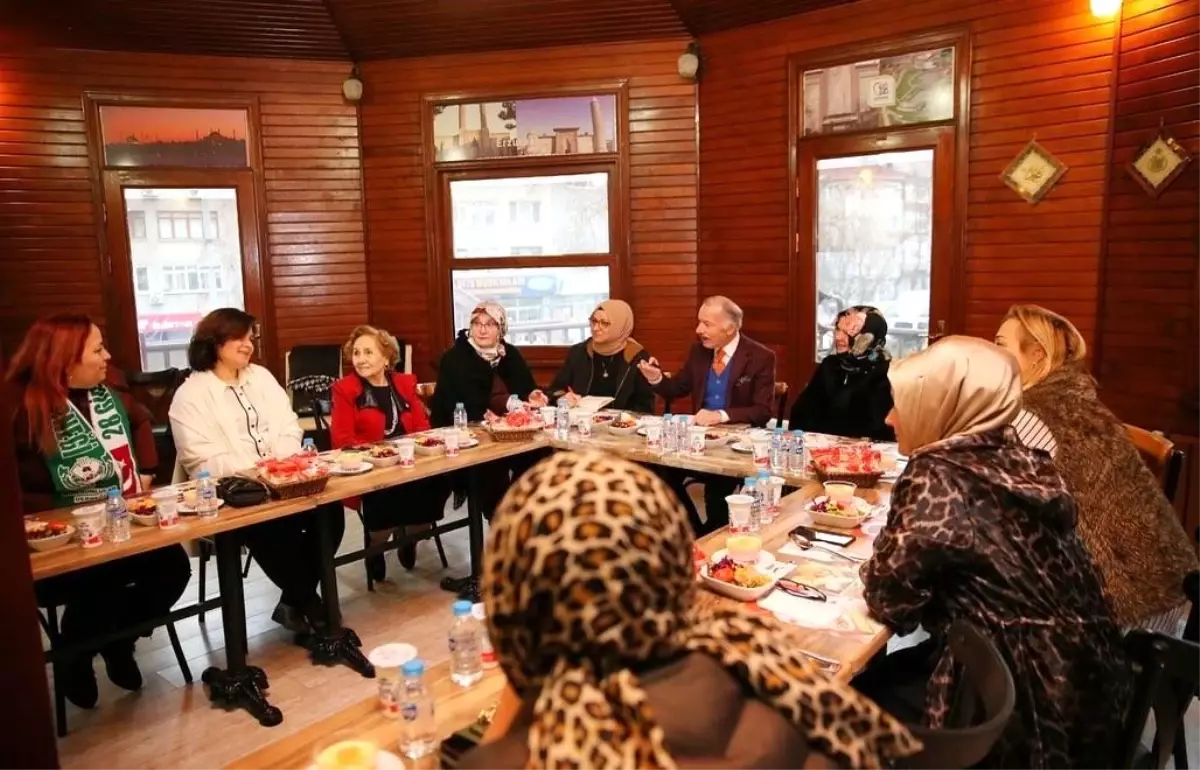 8 Mart Kadınlar Günü Bayrampaşa\'da coşkuyla kutlandı