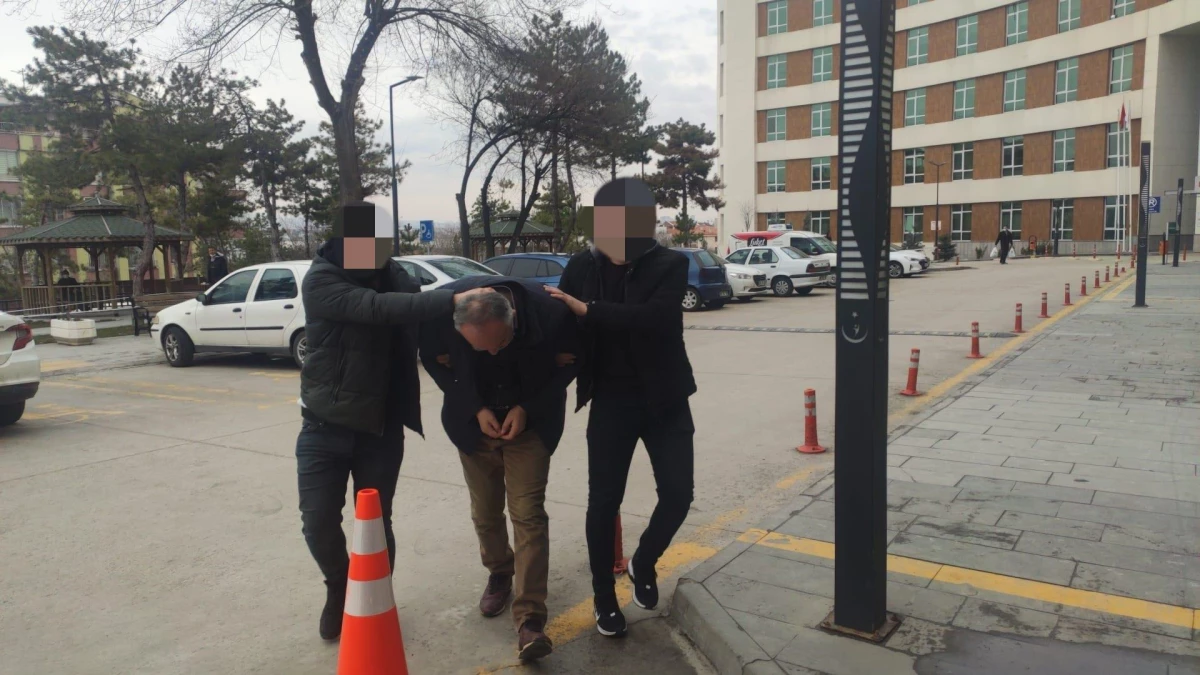 Ankara\'da FETÖ\'den aranan eski Danıştay üyesi yakalandı