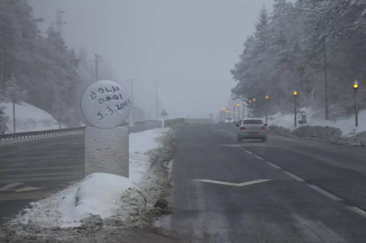 Bolu Dağı\'nda kar yağışı ve sis etkili oluyor