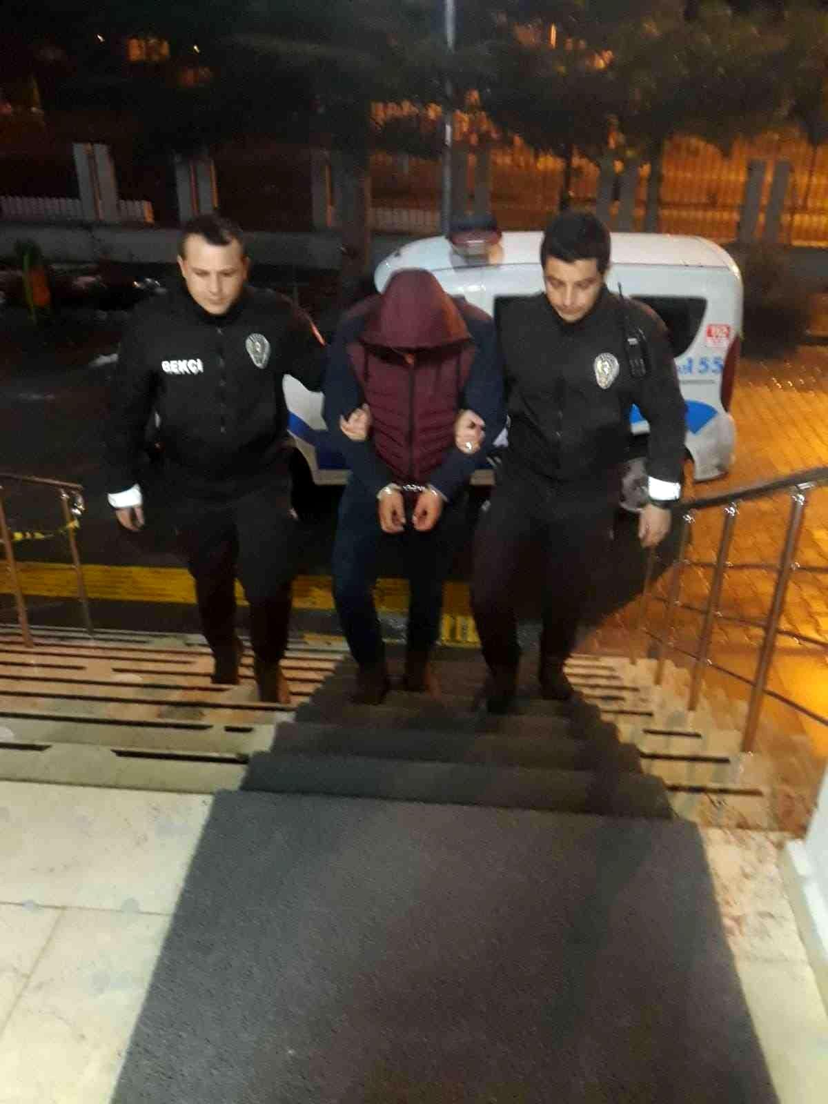 Bolvadin\'de suçlular mahalle ve çarşı bekçilerinden kaçamıyor