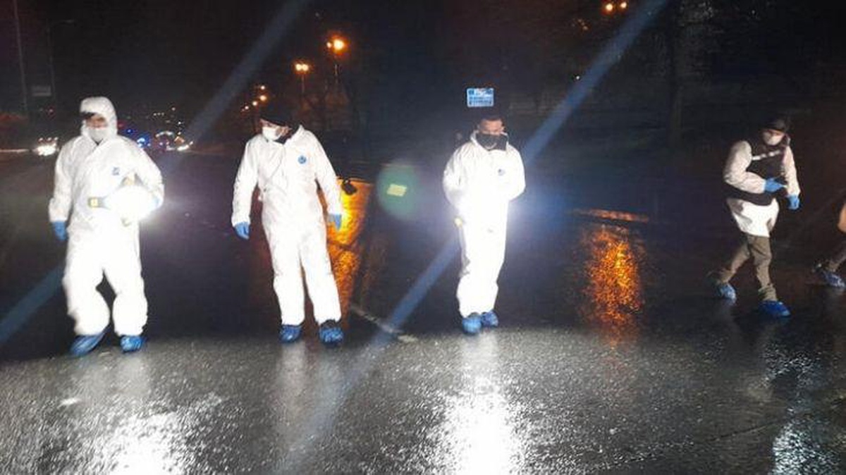 Böyle vicdansızlık görülmedi! Köprüden atladı, 5 araç üzerinden geçti