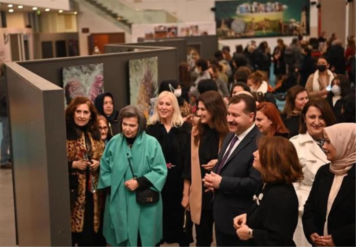 Büyükşehir\'in Kadınlar Günü programına büyük ilgi