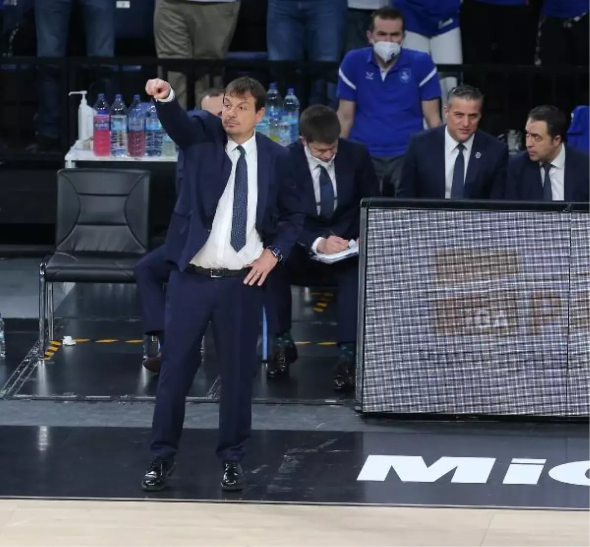 Ergin Ataman: Bayrağımız ve milletimiz bizim kırmızı çizgimizdir