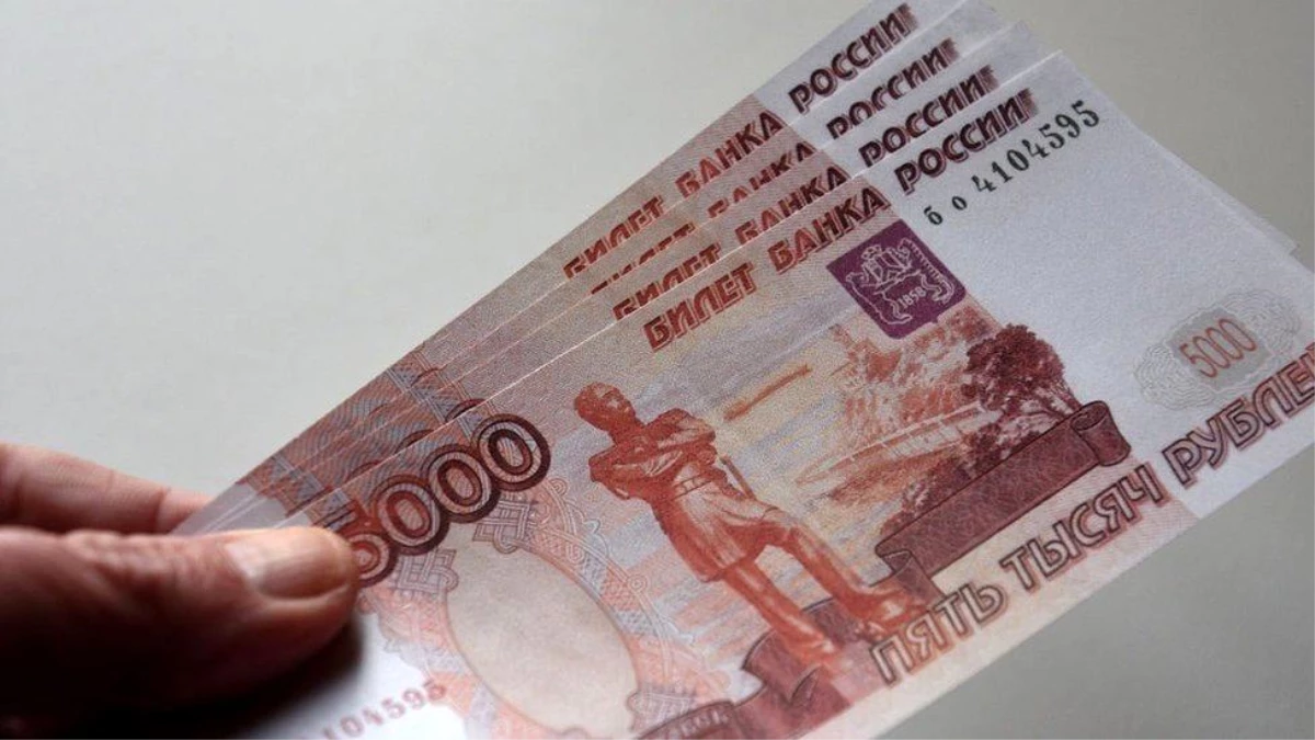 Fitch: Rusya yaptırımlar yüzünden yakında borçlarını ödeyemez hale gelebilir