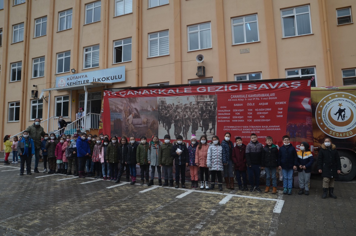 Gezici "Önce Vatan 1915 Çanakkale Şehitleri Savaş Müzesi" Kütahya\'da