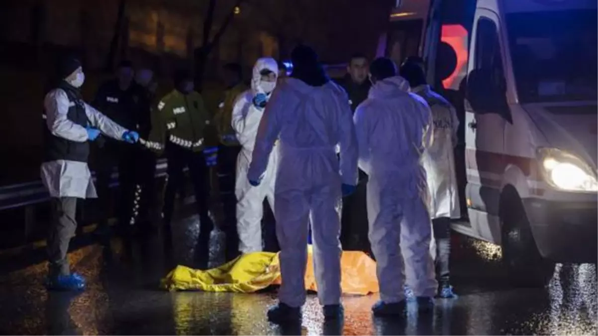 Esenyurt\'ta feci olay! Köprüden atlayan kişinin üzerinden 5 araç geçti, yaşamını yitirdi