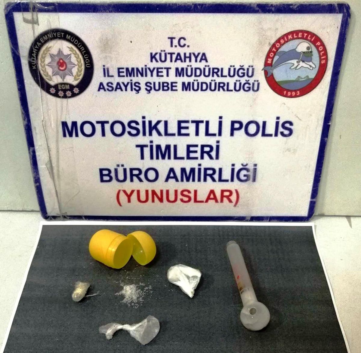 Kütahya\'da bir şahsın çantasında uyuşturucu bulundu