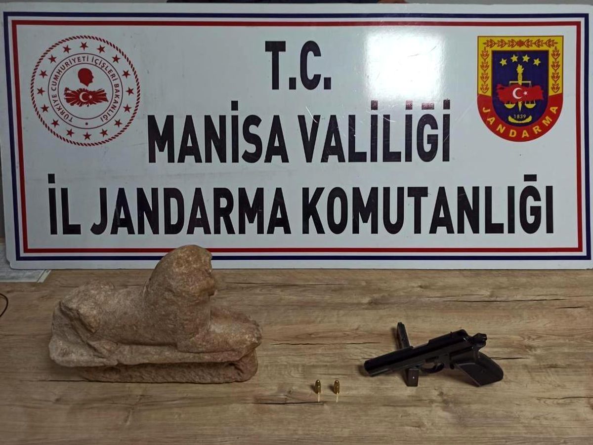 Manisa\'da aslan heykeli ele geçirildi