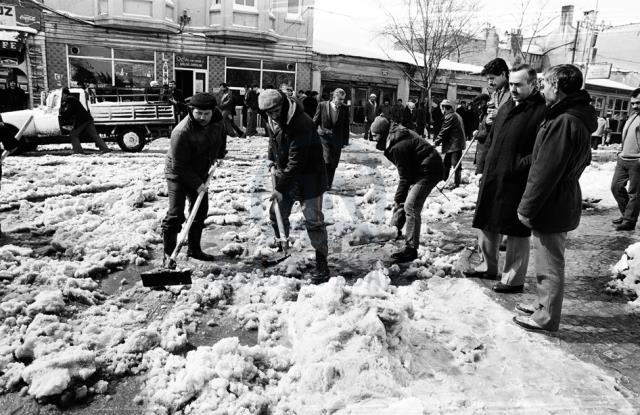 Meşhur 1987 kışında ne oldu? Ne kadar kar yağdı? Bilmeyenler için işte o görüntüler!