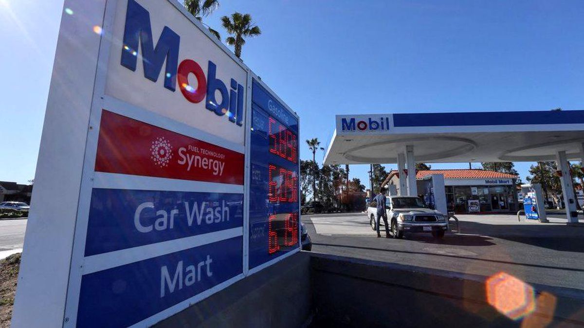Ukrayna\'nın işgali: ABD, İngiltere ve AB, Rus petrol ürünlerine yasak ve sınırlamalar getirdi
