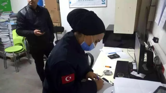 Zabıtadan A 101, BİM ve Çarmar marketler zincirlerinin depolarına stok baskını yapıldı