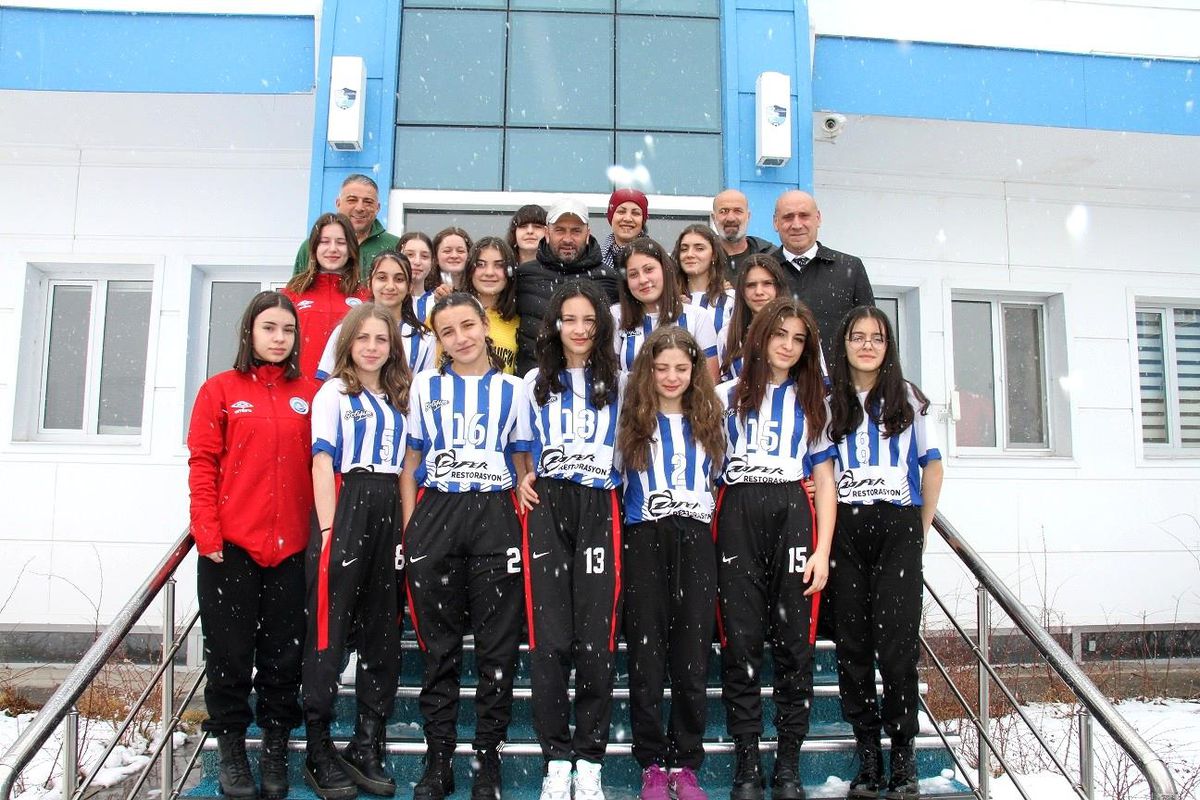 Bilazer\'e hemşehri desteği