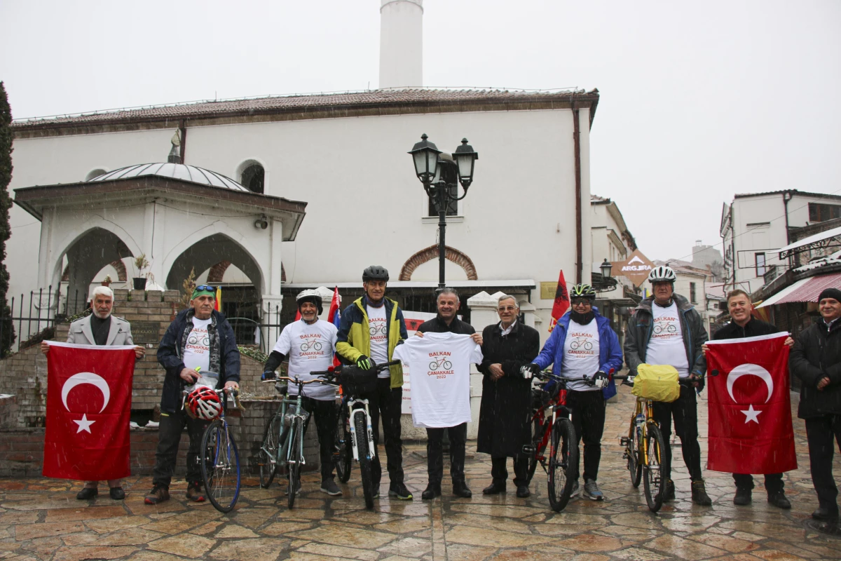 Çanakkale şehitleri için Balkanlar\'dan gelecek bisikletçiler Üsküp\'ten yola çıktı